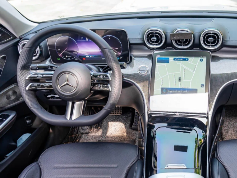 Mercedes-Benz C300 AMG 02