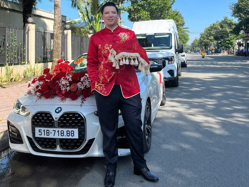 Sự hài lòng của khách hàng khi thuê xe cưới sang trọng