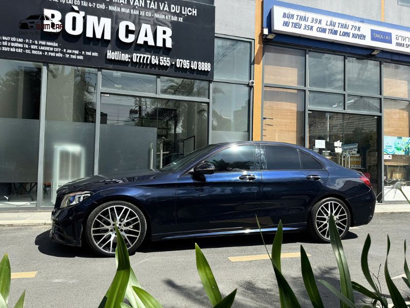 Xe sang có giá cao hơn xe 5 chỗ cơ bản