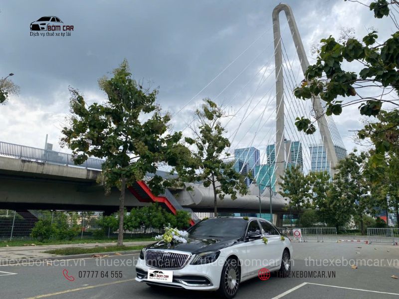 Thuê xe sang đi du lịch tối ưu chi phí