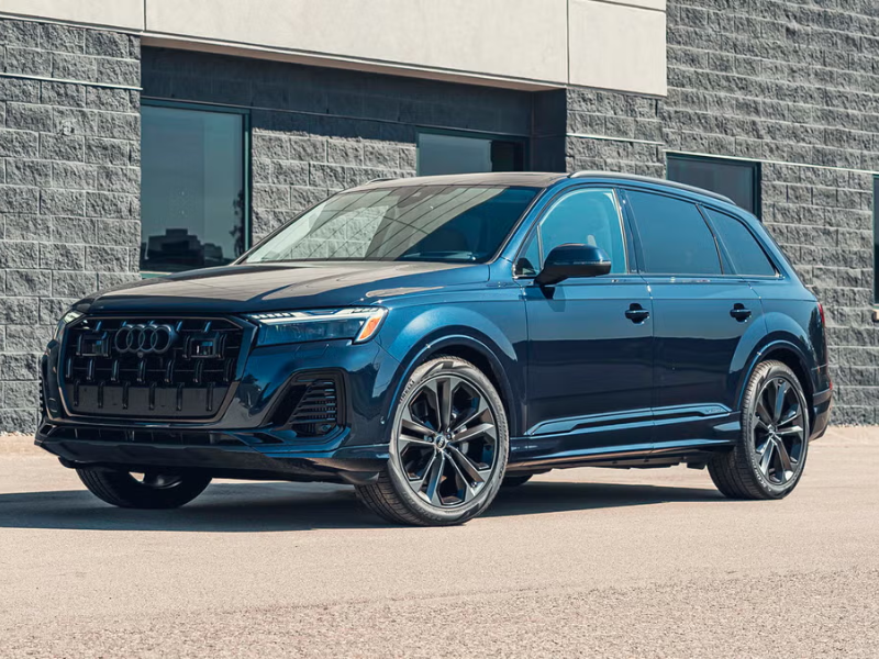 Nên chọn Audi Q7 khi thuê Audi Q7/Q8 tự lái cho chuyến du lịch gia đình